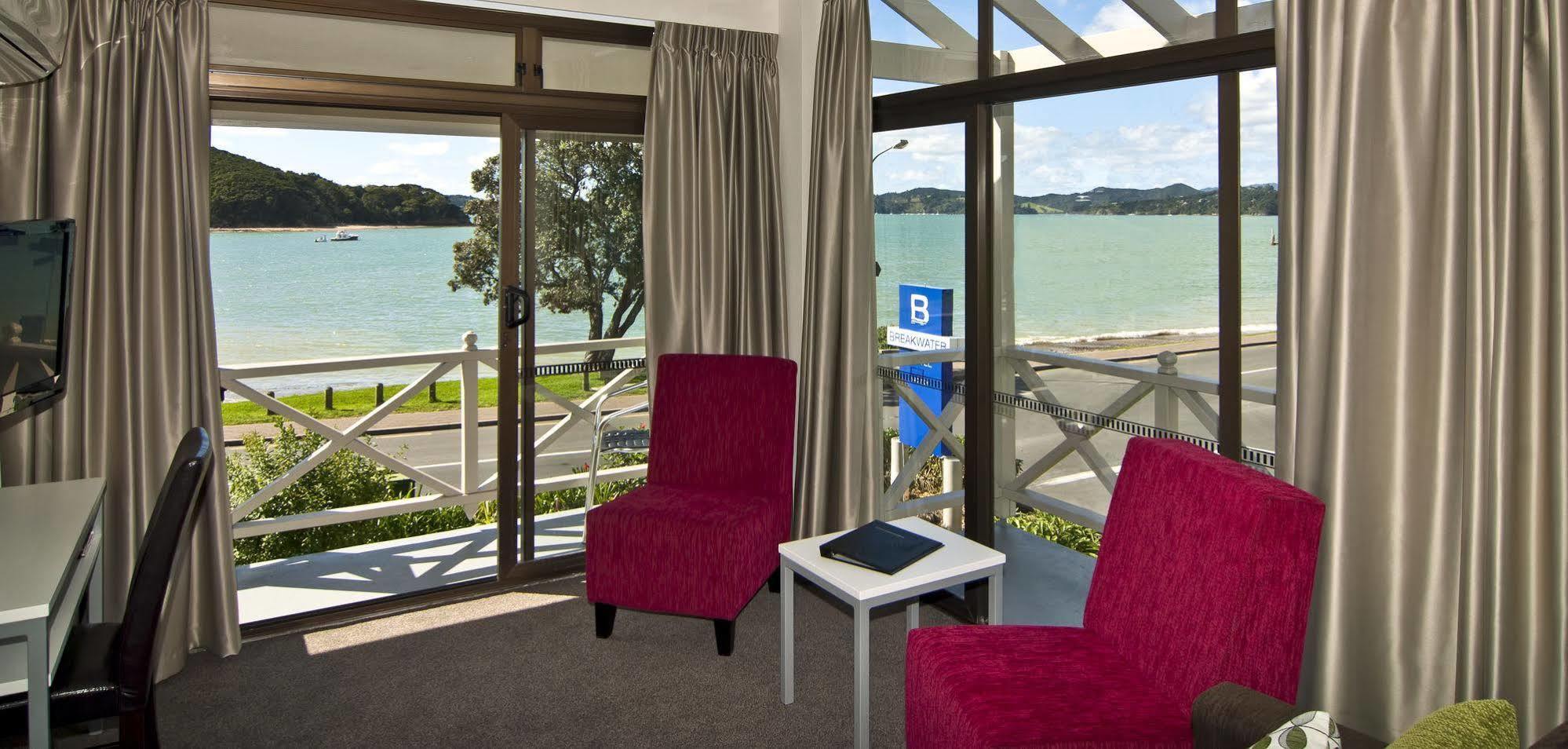 Motel Breakwater 4*